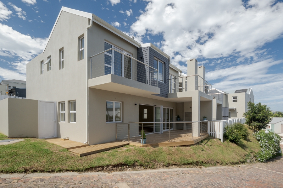 3 Bedroom Property for Sale in Costa Sarda Western Cape